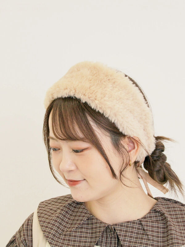 フェイクファーヘアバンド(ベージュ)|Samansa Mos2(サマンサ モスモス)通販