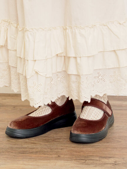 ベロアストラップスニーカー(ブラック/レッド/モカ)|Samansa Mos2(サマンサ モスモス)通販