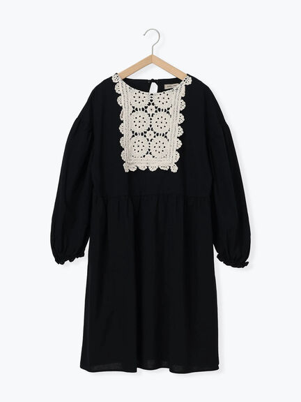 【WEB限定】胸元レース貼りチュニック(ブラック/キナリ)|Samansa Mos2(サマンサ モスモス)通販