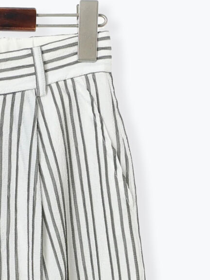 シェイドストライプタックパンツ(セットアップ可)《2025spring catalog item》(ブラック)|Te chichi(テチチ)通販