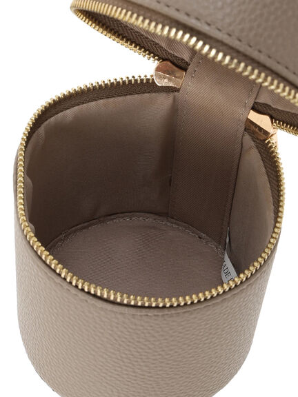 キーチャーム付きミニバニティ(ブラック/モカ)|Te chichi(テチチ)通販