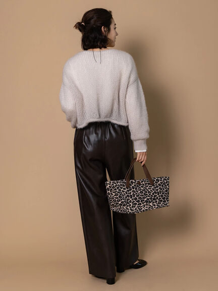 フェイクレザーセミワイドパンツ《2025Autumn catalog item》(ブラック/ブラウン)|Te chichi(テチチ)通販