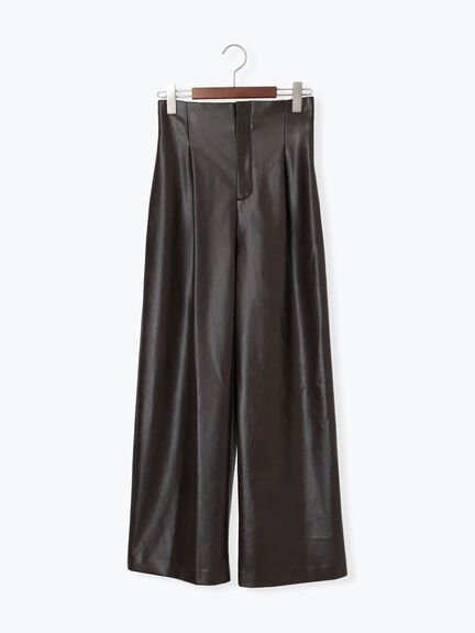 フェイクレザーセミワイドパンツ《2025Autumn catalog item》(ブラック/ブラウン)|Te chichi(テチチ)通販