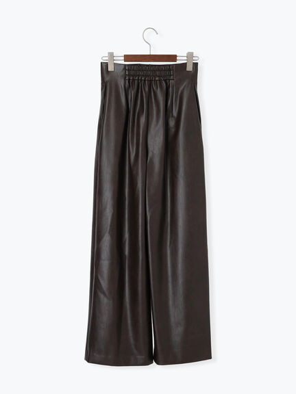 フェイクレザーセミワイドパンツ《2025Autumn catalog item》(ブラック/ブラウン)|Te chichi(テチチ)通販