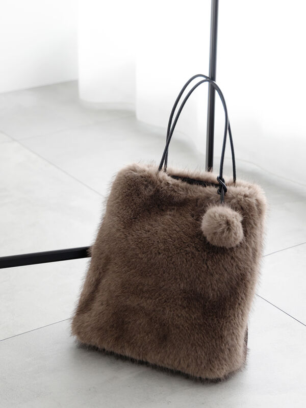 ファー&チャーム バッグ(ブラウン)|Te chichi(テチチ)通販