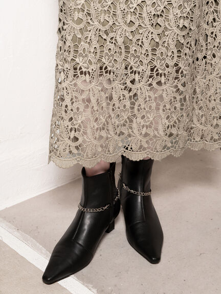 ケミカルレースナロースカート《2025Autumn catalog vol.2 item》(チャコールグレー/ベージュ/グリーン)|Te chichi(テチチ)通販