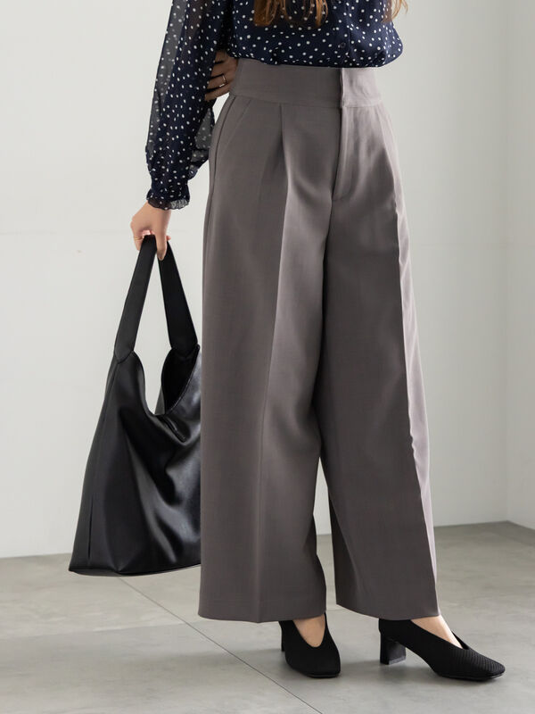 バックレースアップロングパンツ《2025Autumn catalog vol.2 item》(チャコールグレー)|Te chichi(テチチ)通販