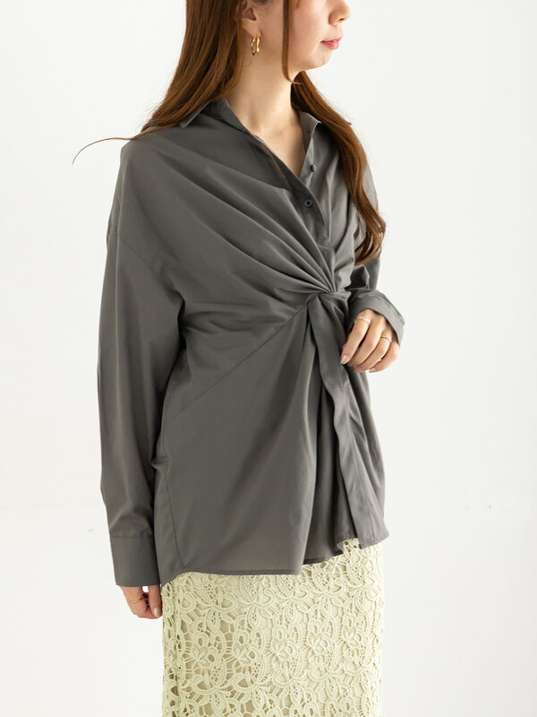 ツイストデザインシャツ《2025Autumn catalog vol.2 item》(カーキ)|Te chichi(テチチ)通販