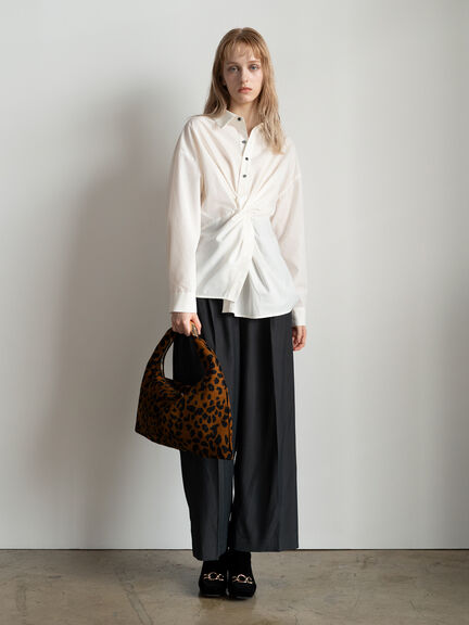 ツイストデザインシャツ《2025Autumn catalog vol.2 item》(オフホワイト/ブラウン/カーキ)|Te chichi(テチチ)通販