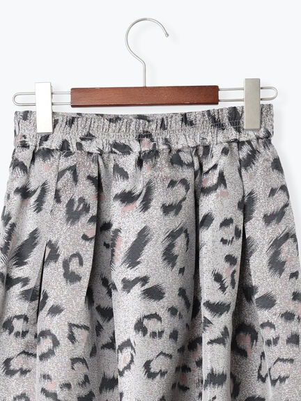 レオパードジャガードフレアスカート《2025Autumn catalog vol.2 item》(グレー/ブラウン)|Te chichi(テチチ)通販
