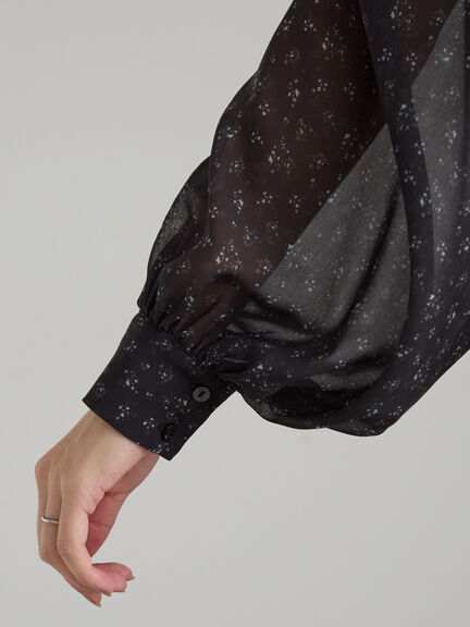 フラワーシフォンフリルネックドレス(ブラック/ベージュ)|Te chichi(テチチ)通販