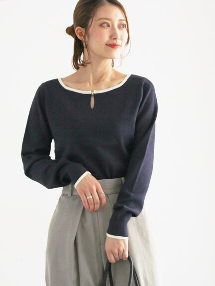 スクエアチャームキーネックプルオーバー(オフホワイト/ブラック/ブルー/ネイビー)|Te chichi(テチチ)通販