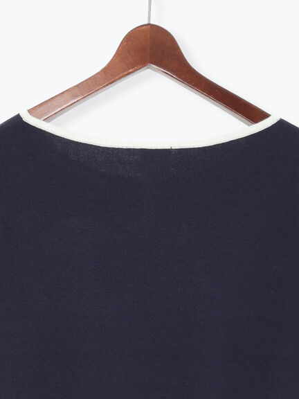 スクエアチャームキーネックプルオーバー(オフホワイト/ブラック/ブルー/ネイビー)|Te chichi(テチチ)通販