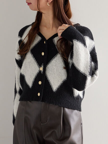 アーガイルジャガードVネックカーディガン(オフホワイト/ブラウン)|Te chichi(テチチ)通販