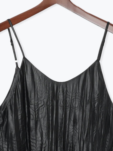 しわ加工フェイクレザーキャミワンピース《2025autumn catalog item》(ブラック/ブラウン)|Te chichi TERRASSE(テチチ テラス)通販