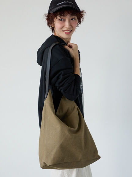 キャンバスショルダートートバッグ《2025autumn catalog item》(オフホワイト/ブラック/カーキ)|Lugnoncure(ルノンキュール)通販