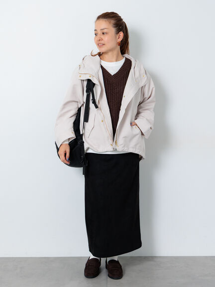 スラブヤーンVネックニットベスト(ブラック/ブラウン/キナリ)|Lugnoncure(ルノンキュール)通販