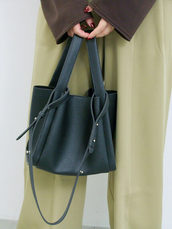 ポーチ付2WAYスクエアバッグ(ブラック)|Samansa Mos2 blue(サマンサモスモス ブルー)通販