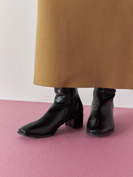 【マエストロ監修】ストレスフリーショートブーツ(ブラック/ベージュ/キナリ)|Samansa Mos2 blue(サマンサモスモス ブルー)通販