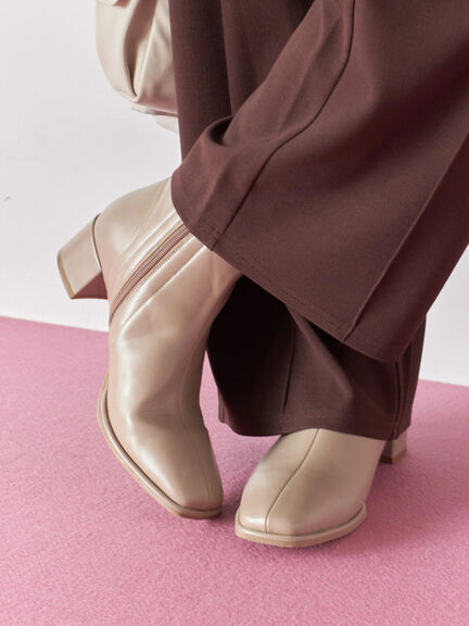 【マエストロ監修】ストレスフリーショートブーツ(ブラック/ベージュ/キナリ)|Samansa Mos2 blue(サマンサモスモス ブルー)通販