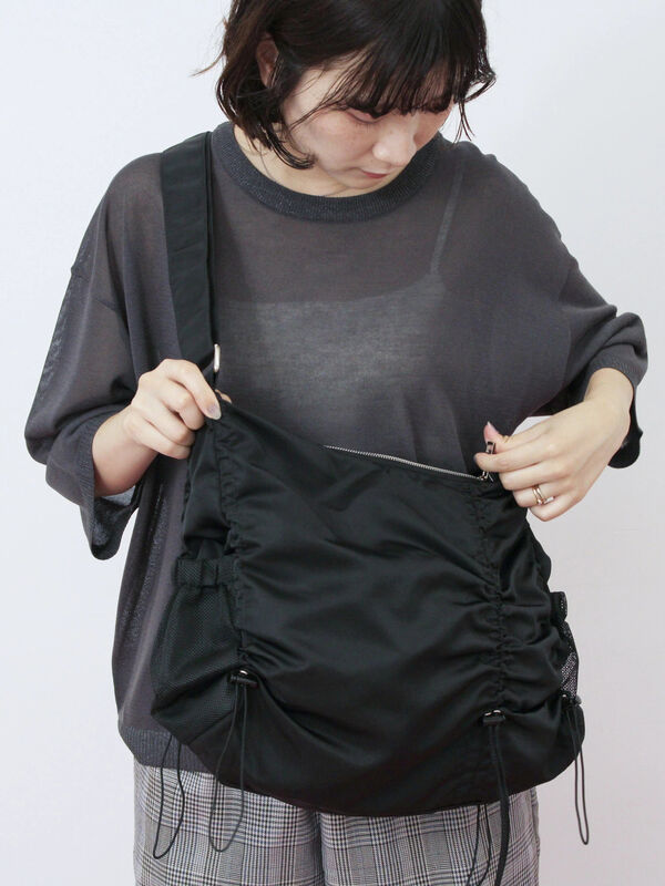 ナイロンシャーリングバッグ(ブラック)|Samansa Mos2 blue(サマンサモスモス ブルー)通販