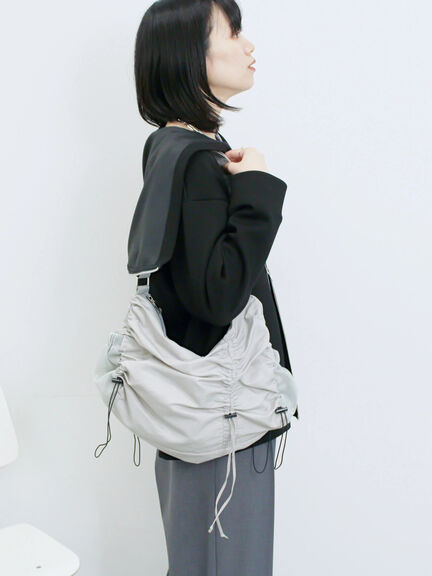 ナイロンシャーリングバッグ(グレー/ブラック/カーキ)|Samansa Mos2 blue(サマンサモスモス ブルー)通販