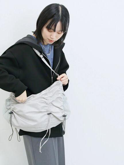 ナイロンシャーリングバッグ(グレー/ブラック/カーキ)|Samansa Mos2 blue(サマンサモスモス ブルー)通販