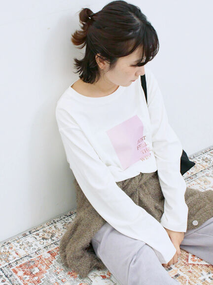 スクエアプリントプルオーバー(オフホワイト/チャコールグレー/Sグレー)|Samansa Mos2 blue(サマンサモスモス ブルー)通販