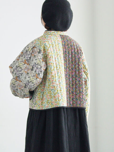 【LIBERTY】パッチワークキルトジャケット(レッド/キナリ)|TSUHARU by Samansa Mos2(ツハルバイサマンサモスモス)通販