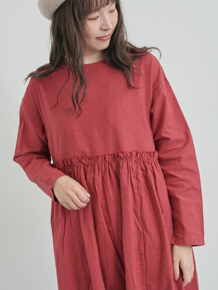 【WEB限定 Sサイズ】製品染めヘンプコットン前後着ギャザーワンピース(グレー/レッド/キナリ)|TSUHARU by Samansa Mos2(ツハルバイサマンサモスモス)通販