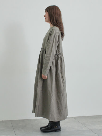 【WEB限定 Sサイズ】製品染めヘンプコットン前後着ギャザーワンピース(グレー/レッド/キナリ)|TSUHARU by Samansa Mos2(ツハルバイサマンサモスモス)通販