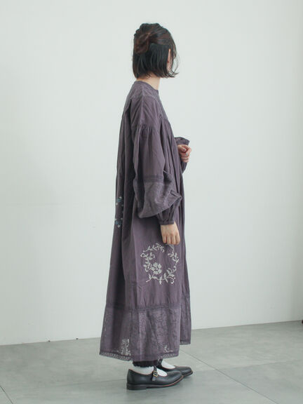 【WEB限定 Sサイズ】ランダム刺繍レース切替ワンピース（オフホワイト/チャコールグレー/ミント）｜TSUHARU by Samansa Mos2（ツハルバイサマンサモスモス）通販