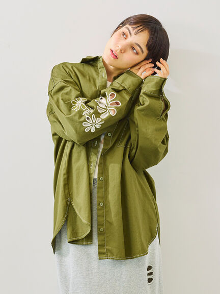 くり抜きフラワー刺繍シャツ(ブラック/カーキ/ブルー)|SM2(エスエムツー)通販