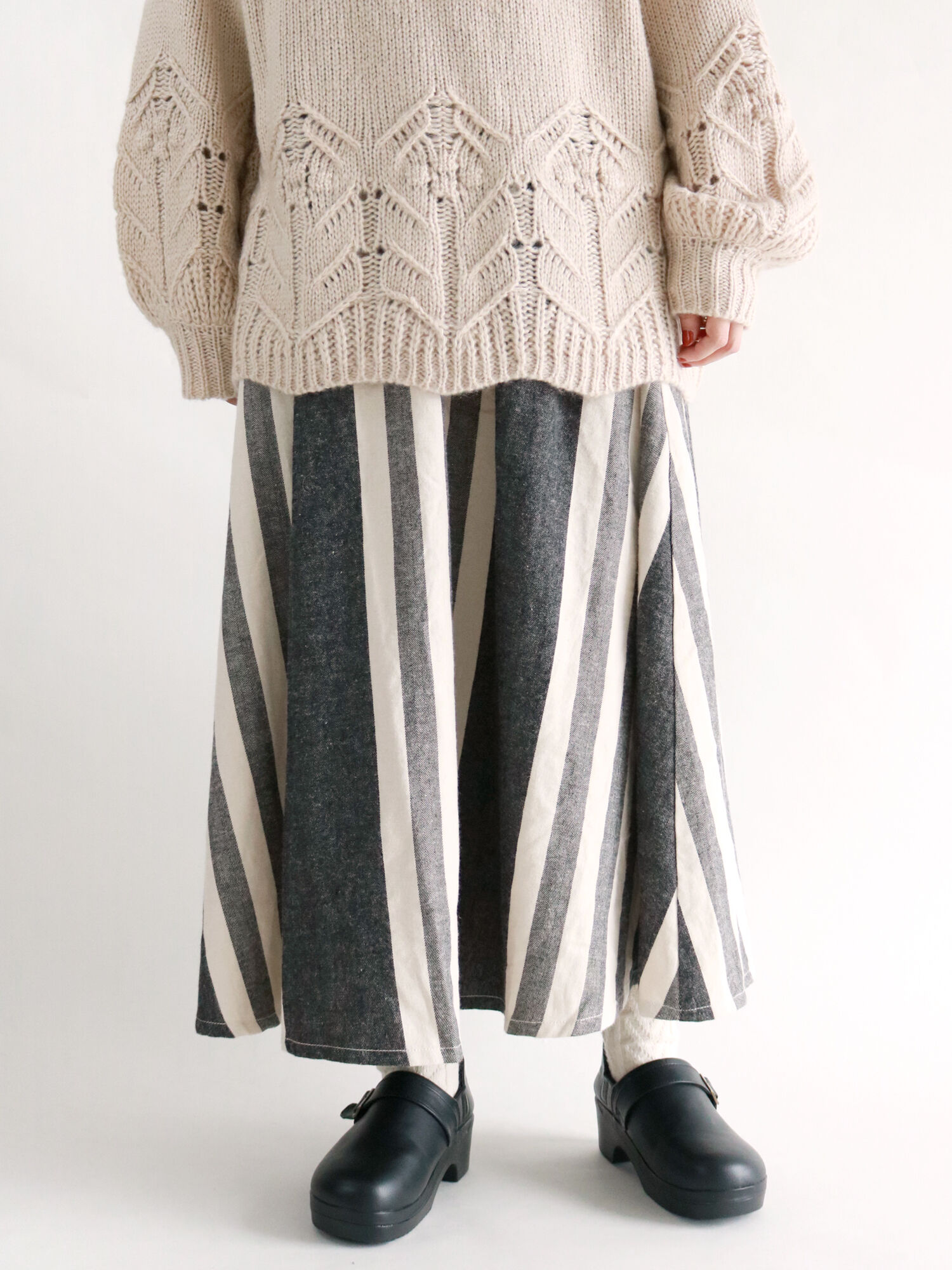 セール コットンリネンタックフレアスカート ブラック レッド ブラウン キナリ ボトムス Sm2 サマンサ モスモス 公式通販