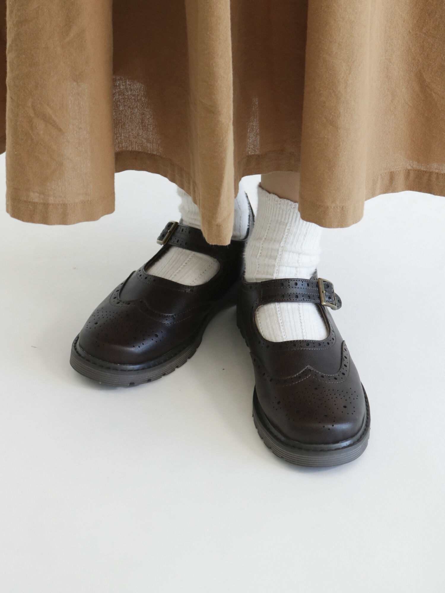 セール メダリオンワンストラップシューズ ブラック ブラウン シューズ Sm2 サマンサ モスモス 公式通販