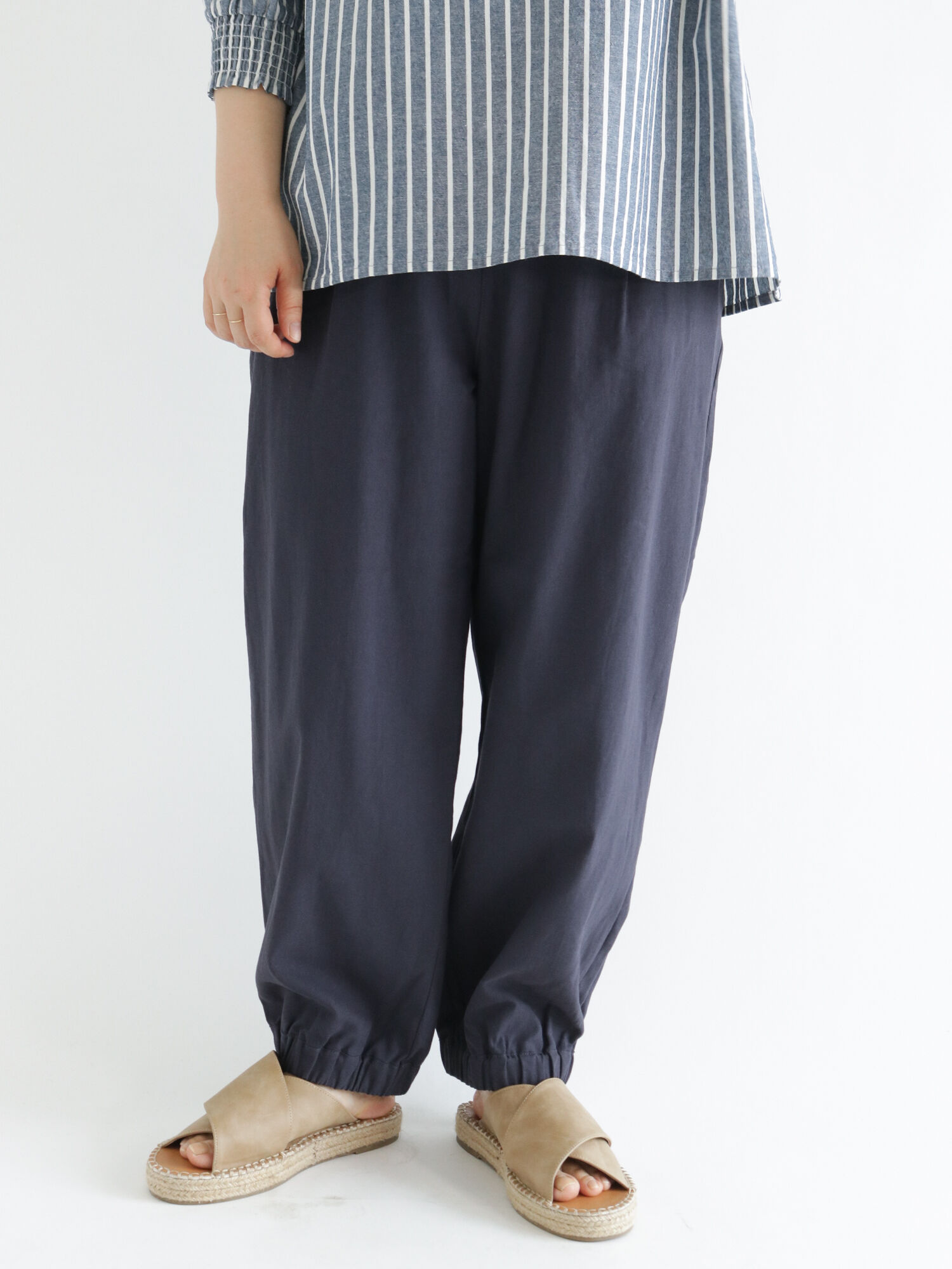 セール ツイル裾ゴムテーパードパンツ オレンジ カーキ ネイビー キナリ ボトムス パンツ Sm2 サマンサ モスモス 公式通販