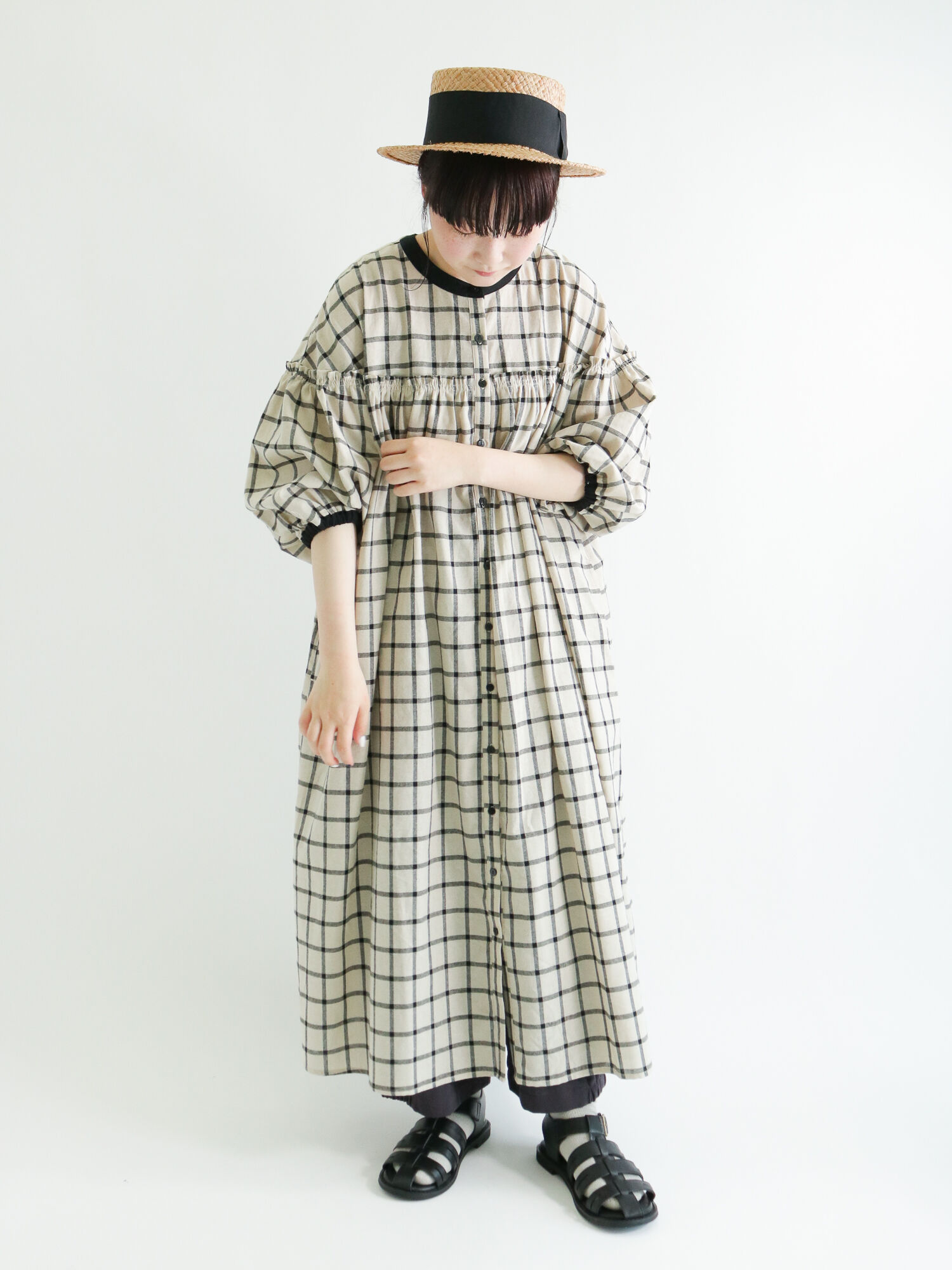 セール 配色ギャザーワンピース オフホワイト ブラック ベージュ モカ ネイビー ワンピース ワンピース Sm2 サマンサ モスモス 公式通販