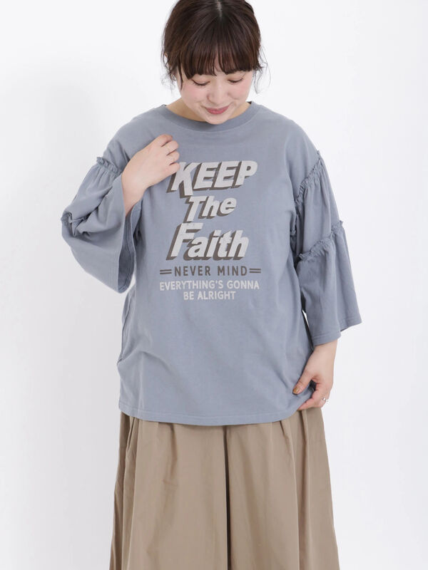 セール】 ヴィンテージライク袖フリルロゴTシャツ（チャコールグレー