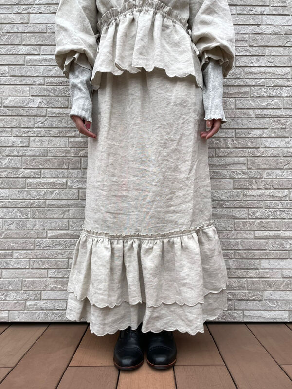 【美品】PINKピンコ　スカラップ刺繍切り替えスカート