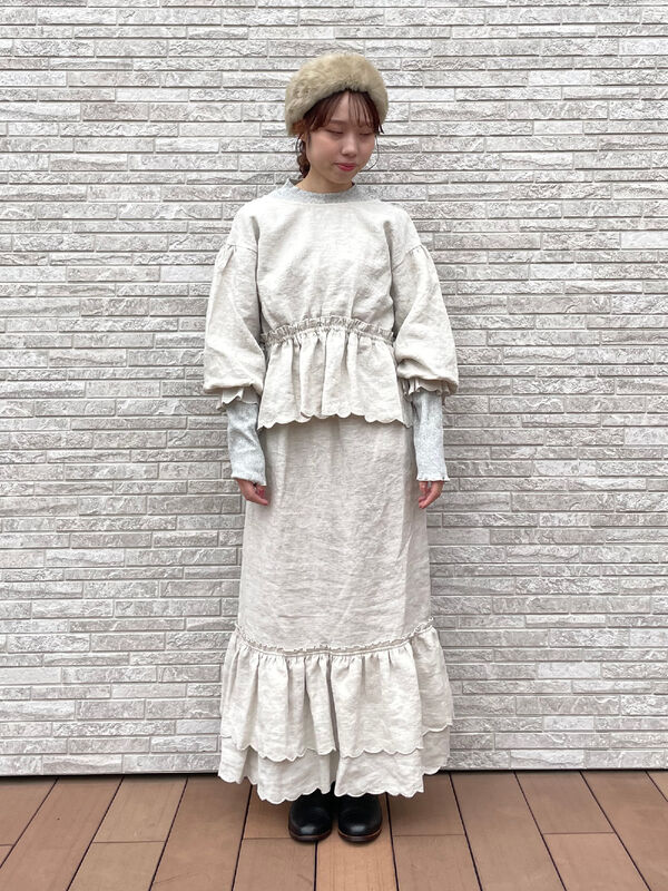 【美品】PINKピンコ　スカラップ刺繍切り替えスカート