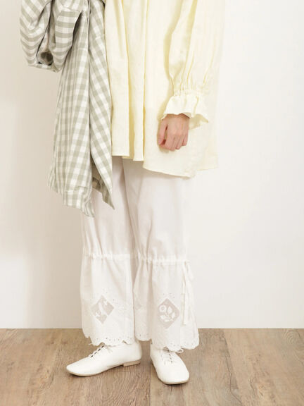 鳥刺繍裾口絞りペチパンツ（オフホワイト）｜Samansa Mos2（サマンサ モスモス）通販