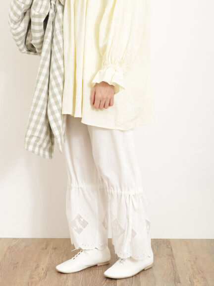 鳥刺繍裾口絞りペチパンツ（オフホワイト/ブラック/キナリ）｜Samansa Mos2（サマンサ モスモス）通販