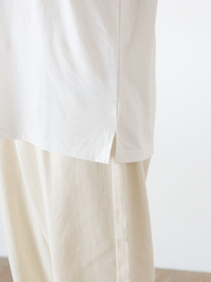 【限定カラー】【Moomin×Samansa Mos2】ハンドステッチ風Tシャツ（オフホワイト）｜Samansa Mos2（サマンサ モスモス）通販