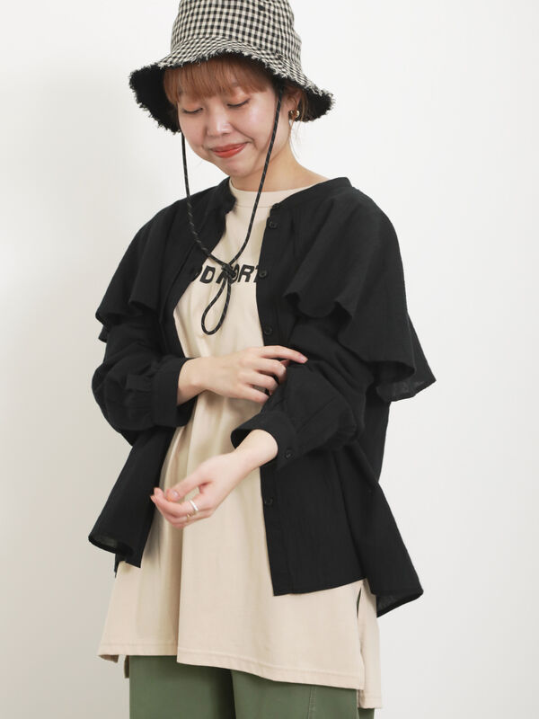 セール】 フレア襟ブラウス（オフホワイト/ブラック/グリーン/サックス  