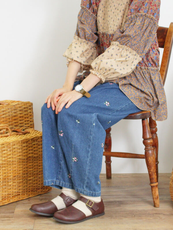 セール】 【S/M/L/XLサイズ】カーブシルエットデニムパンツ（ベージュ