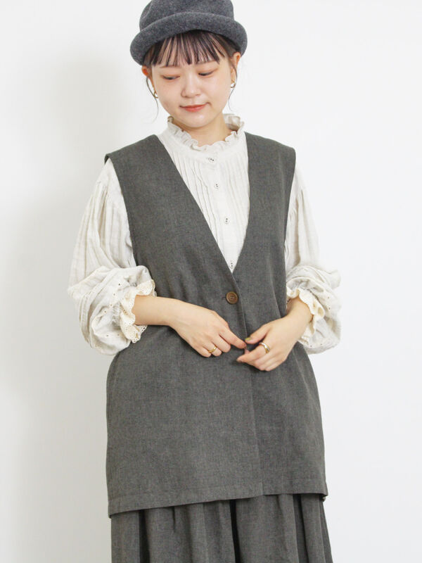 セール】 綿麻ミドル丈ベスト（ベージュ/アウター/ベスト）| Samansa