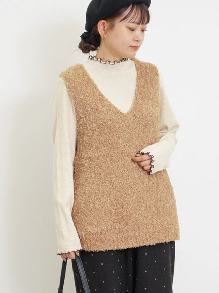 ファンシーヤーンVネックベスト（ベージュ/キナリ）｜Samansa Mos2（サマンサ モスモス）通販