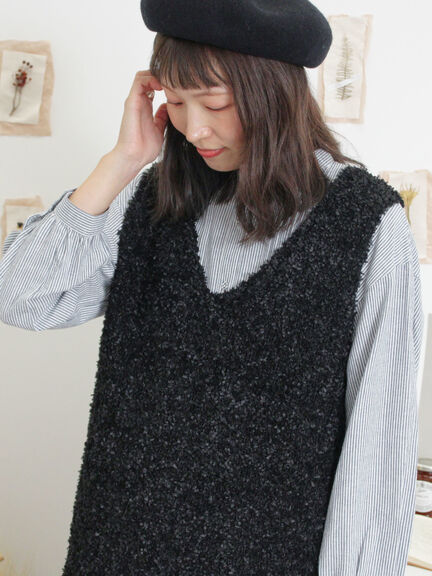 ファンシーヤーンVネックベスト（ベージュ/キナリ）｜Samansa Mos2（サマンサ モスモス）通販