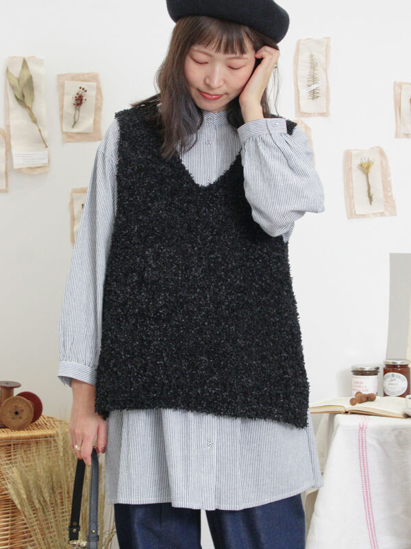 セール】 ファンシーヤーンVネックベスト（ベージュ/キナリ/アウター