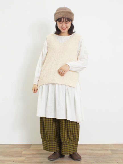 ファンシーヤーンVネックベスト（ベージュ/キナリ）｜Samansa Mos2（サマンサ モスモス）通販